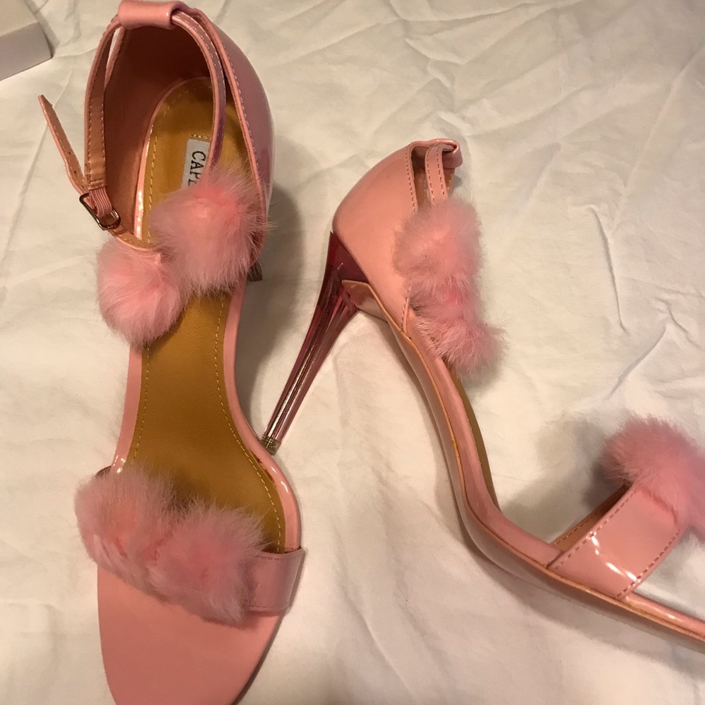 Pink heels with faux fur - Picture 3 of 4